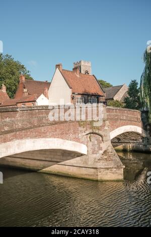 FYE Bridge au-dessus de la rivière Wensum dans la ville de Norwich Banque D'Images