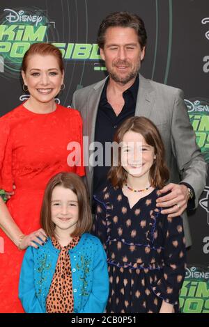 LOS ANGELES - 12 FÉVRIER : Alyson Hannigan, Keeva Jane Denisof, Satyana Marie Denisof, Alexis Denisof à la première projection « Kim possible » à la TV Academy le 12 février 2019 à Los Angeles, CA Banque D'Images