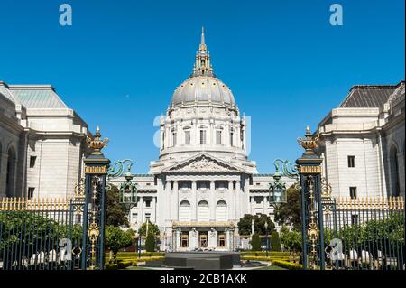 Architecture, style Beaux-Arts, Hôtel de ville, Hôtel de ville, vue de l'Ouest, Centre civique, San Francisco, Californie, Etats-Unis Banque D'Images