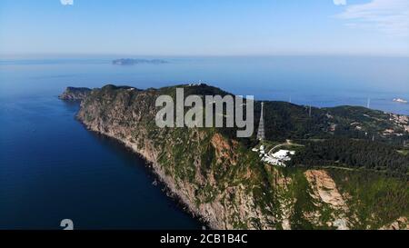 Changdao. 9 août 2020. La photo aérienne prise le 9 août 2020 montre le paysage de l'île de Tuoji à Changdao, dans la province de Shandong en Chine orientale. Crédit: Wang Kai/Xinhua/Alay Live News Banque D'Images