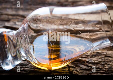 verre de whisky glencairn en gros plan Banque D'Images