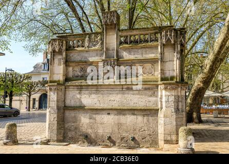 France, Loir et cher, Vallée de la Loire classée au patrimoine mondial par l'UNESCO, Blois, Fontaine Louis XII, fontaine Louis XII // France, Loir-et-cher (41), Val Banque D'Images