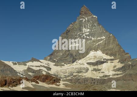 Mont Cervin au-dessus de Zermatt sur les alpes suisses Banque D'Images