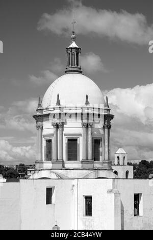 Dôme de la Parroquia San Pedro church dans le 19e siècle ville minière de Mineral de Pozos, état de Guanajuato, Mexique Banque D'Images