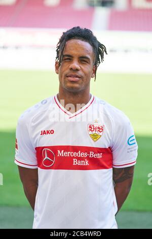 Stuttgart, Allemagne, 10 août 2020, Daniel DIVAVI, VFB10 Lors de la VFB STUTTGART Media Day dans le 1. Ligue allemande de football, 1. Bundesliga, saison 2020/2021. © Peter Schatz / Alamy Live News Banque D'Images