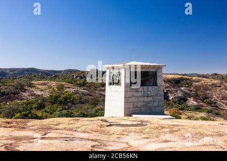 Collines de Matobo, Mémorial de patrouille de Shangani au sommet de la colline 'vue du monde', Parc national de Matobo, Bulawayo, Matabeleland Sud, Zimbabwe, Afrique Banque D'Images