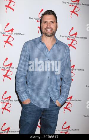 LOS ANGELES - 17 JANVIER : Joshua Morrow au Jeune et aux restless célèbre 30 ans au #1 à la ville de télévision CBS le 17 janvier 2019 à Los Angeles, CA Banque D'Images