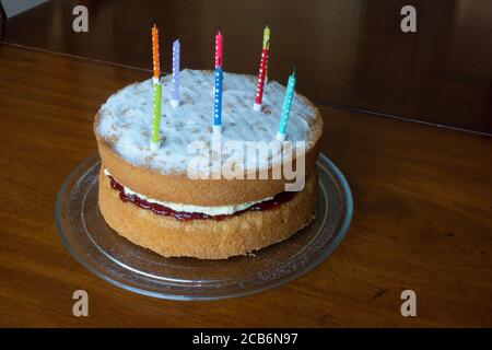 Gâteau d’anniversaire Banque D'Images