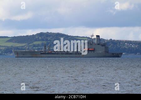 USNS Leroy Grumman (T-AO-195), un lubrificateur Henry J. Kaiser exploité par la marine des États-Unis, est à l'ancre dans le Firth of Clyde. Banque D'Images