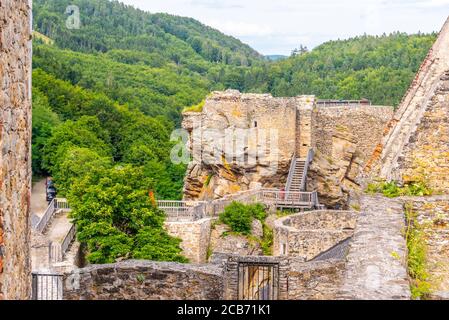 Les ruines du château d'Aggstein au-dessus du Danube dans la vallée de Wachau, en Autriche. Banque D'Images