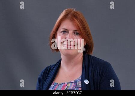 L'historien et journaliste Miranda Kaufmann assiste à un photocall pendant le Festival international du livre d'Édimbourg 2018 Banque D'Images