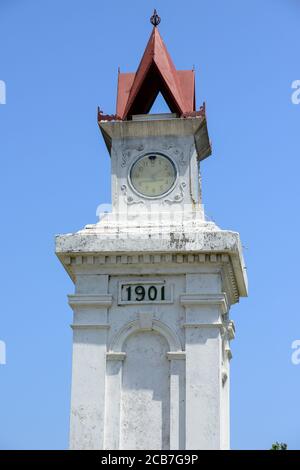 TANZANIE Tanga, ancienne colonie allemande Afrique de l'est, bâtiment colonial allemand, tour d'horloge construite en 1901 Banque D'Images