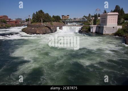 Cascades de Spokane River, Spokane WA Banque D'Images