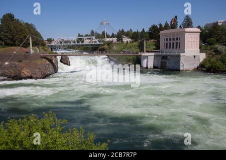 Cascades de Spokane River, Spokane WA Banque D'Images