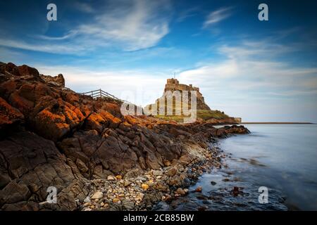 Earl Evening au château de Lindisfarne Banque D'Images