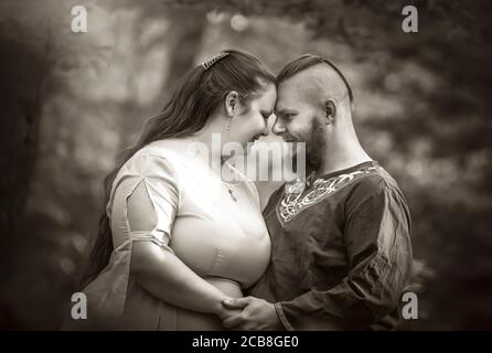 mariage viking, tournage en couple, mariage celtique, cérémonie non traditionnelle, la meilleure photo Banque D'Images