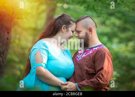 mariage viking, tournage en couple, mariage celtique, cérémonie non traditionnelle, la meilleure photo Banque D'Images