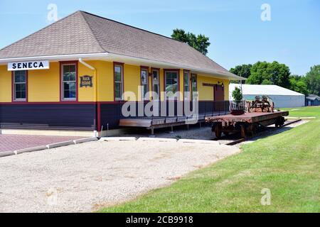 Seneca, Illinois, États-Unis. Seneca Station dépôt de chemin de fer restauré dans sa communauté de noms. Banque D'Images