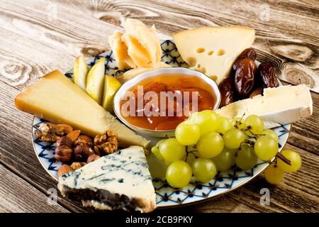 Assiette de fromages Banque D'Images