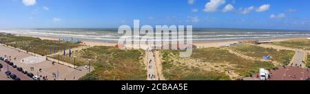 Vue du phare à la plage de la mer du Nord, pays-Bas, Noordwijk aan Zee Banque D'Images