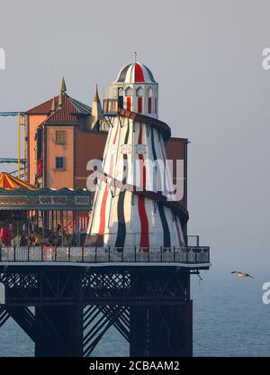 Le Helter Skelter au bout de Brighton Palace Pier. Banque D'Images