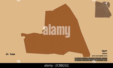 Forme d'Al Isma, gouvernorat de l'Égypte, avec sa capitale isolée sur fond solide. Échelle de distance, aperçu de la région et libellés. Composition du patte Banque D'Images