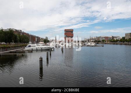 Anvers, Belgique, le 19 juillet 2020, le Musée aan de Stoom a appelé le MAS vu du Willemdok Banque D'Images