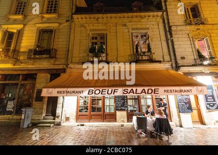 Terrasses restaurants rue du Grand marché, Tours, Centre-Val de Loire , France Banque D'Images