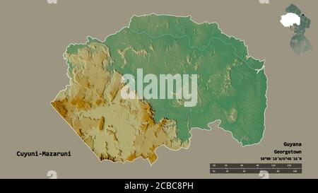 Forme de Cuyuni-Mazaruni, région du Guyana, avec sa capitale isolée sur fond solide. Échelle de distance, aperçu de la région et libellés. Topographiques Banque D'Images