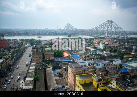 vue panoramique sur la ville de kolkata avec la rivière hooghly et pont howrah Banque D'Images