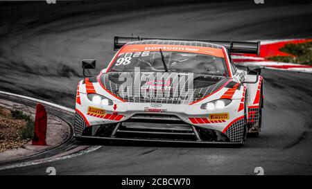 Oschersleben, Allemagne, 26 avril 2019: Le pilote de course suisse Hugo de Sadeleer pilotant l'Aston Martin Vantage par PROPEAK Performance pendant une course Banque D'Images