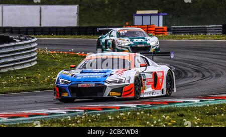 Oschersleben, Allemagne, 27 avril 2019: Pilote de course Patric Niederhauser pilotant l'Audi R8 LMS par HCB-Rutronik Racing pendant un GT MASTERS Banque D'Images