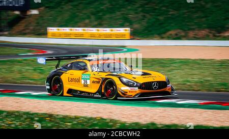 Oschersleben, Deutschland, 27 avril 2019: Aidan Lire conduire une Mercedes GT lors d'une course de VOITURE DE MAÎTRE GT à Motorsport Arena à Oschersleben. Banque D'Images