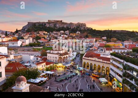 Vue sur l'Acropole et la vieille ville d'Athènes, Grèce. Banque D'Images