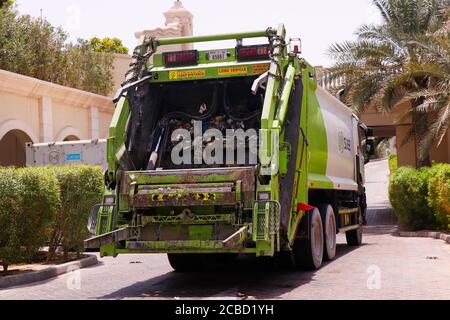 Dubaï, Émirats arabes Unis - 12 août 2020 camions à ordures et collecteurs de déchets, utilisation principale pour les déchets de rue, les ordures d'hôtel et d'hôpital Banque D'Images