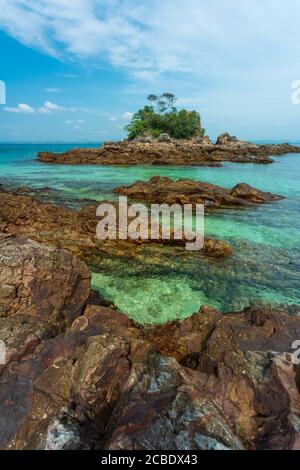 La vue mystique de Pulau Kapas (île de Kapas) à Terengganu, Malaisie. Banque D'Images