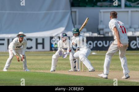 Le Brett d'Oliveira de Worcestershire battant dans un match de Bob Willis Trophy Entre Worcestershire et Glamourgan Banque D'Images