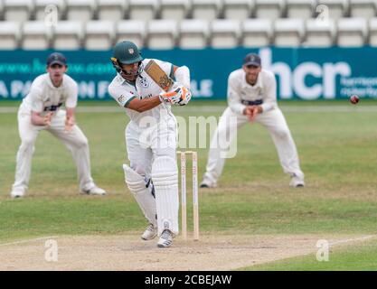 Le Brett d'oliveira de Worcestershire battant dans un match de Bob Willis Trophy Entre Worcestershire et Glamourgan Banque D'Images