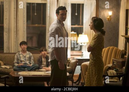 ZOE KAZAN, CALEB MLIS, AZHY ROBERTSON ET MORGAN SPECTOR DANS LE COMPLOT CONTRE L'AMÉRIQUE (2020), RÉALISÉ PAR DAVID SIMON. Crédit : HOME BOX OFFICE (HBO) / Album Banque D'Images