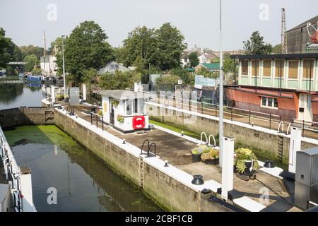 Thames Lock, Brentford Lock, Brentford, Middlesex, Royaume-Uni Banque D'Images