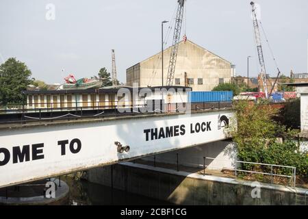 Thames Lock, Brentford Dock, Brentford, Middlesex, Royaume-Uni Banque D'Images