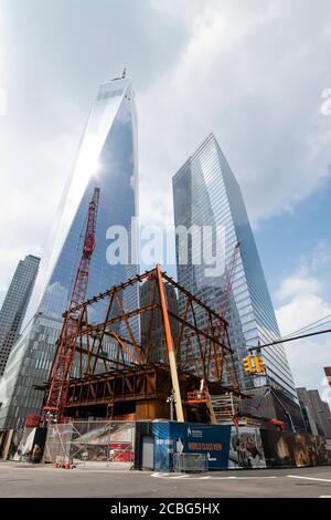 12 août 2020 : Une vue d'ensemble de la construction du Centre des arts de la scène Ronald O. Perelman du World Trade Center, également appelé Centre des arts de la scène, est un centre des arts de la scène multi-espace, de 150 à 800 places, en construction à l'angle nord-est du World Trade Center à Manhattan, New York. Crédit obligatoire : Kostas Lymperopoulos/CSM Banque D'Images
