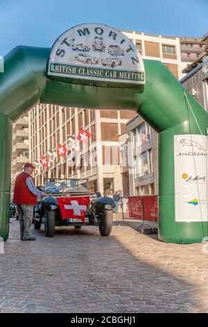 Rolls Royce vintage voitures au départ de l'annuel de l'automobile classique britannique, 2014 St.Moritz, Suisse Banque D'Images