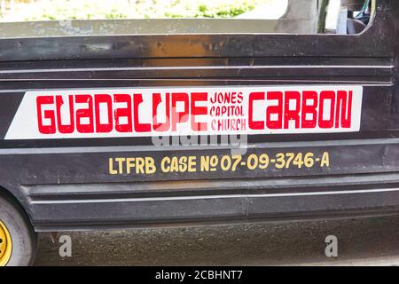 Cebu / Philippines - 10 juillet 2019 : minibus pour les transports en commun aux Philippines Banque D'Images