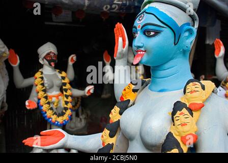 la déesse hindoue kali idol fait au kumartuli kolkata bengale occidental Banque D'Images