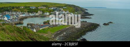 Vue sur Portpatrick depuis la Southern Upland Way Banque D'Images