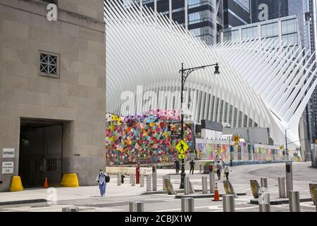 Mélange intéressant d'architecture contemporaine au World Trade Center de Manhattan. Banque D'Images