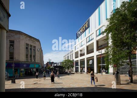 Le centre-ville de Sheffield, le Moor, avec le cinéma Light Banque D'Images