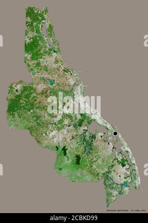 Forme de Batticaloa, district de Sri Lanka, avec sa capitale isolée sur un fond de couleur unie. Imagerie satellite. Rendu 3D Banque D'Images