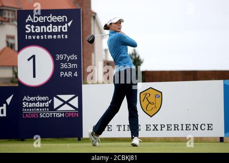 Esther Henseleit, en Allemagne, débarque le 1er jour de la deuxième journée de l'Aberdeen Standard Investments Ladies Scottish Open au Renaissance Club, à North Berwick. Banque D'Images